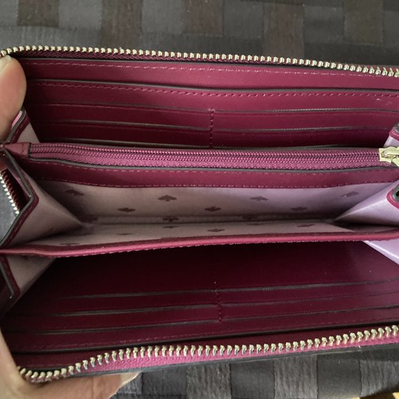 Kate Spade New York Large Leather Zip Around Wallet - EUC - Picture 10 of 13